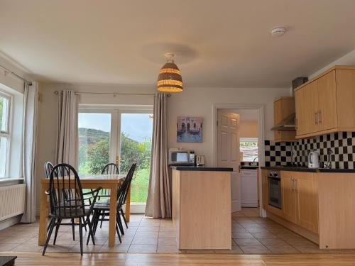 Facilities, Doolin Village Lodges in Teergonean