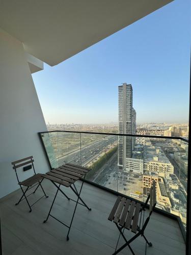 Modern Luxury Fully Furnished 1BH Apartment in Binghatt Heights JVC - Easy Access to JBR, Circle Mall & Dubai Hills Mall, Dubai (photo 7)