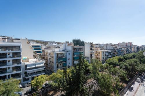 Luxury Petralona Penthouse - Sleeps 7 -Near Metro, Atenas