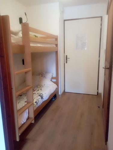 Grand studio tout confort pour 4 personnes in บรี เลส แบงส์