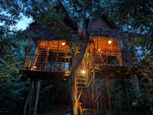 Atha Tree House, Habarana