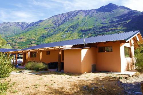 Hermosa casa costa Río Epuyen