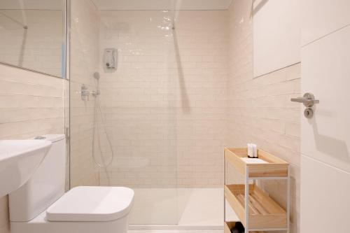 Suite with Balcony image 9