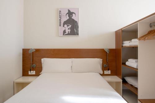 Suite with Balcony image 8