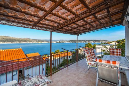 Apartment Denis - sea view terrace