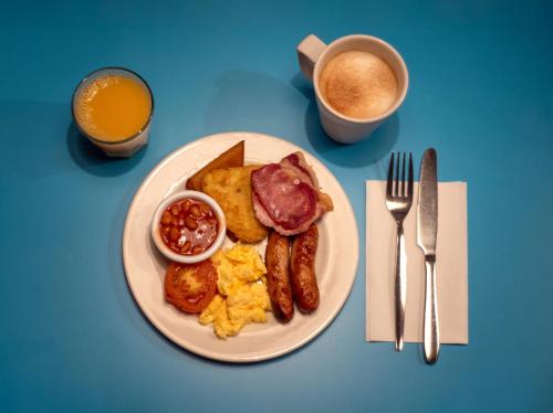 Holiday Inn Express Belfast City an IHG Hotel - image 3