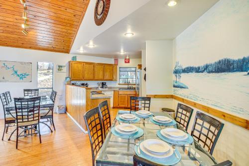 Lake Hamilton Escape with Dock and Waterfront Views! in Royal, USA