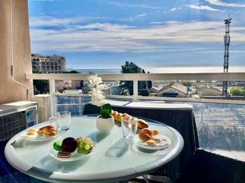 L'Eburneen YourHostHelper