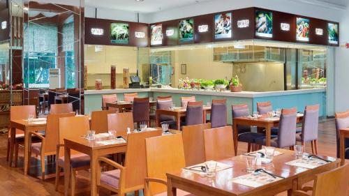 成都世纪城假日酒店西楼 成都世纪城假日酒店西楼