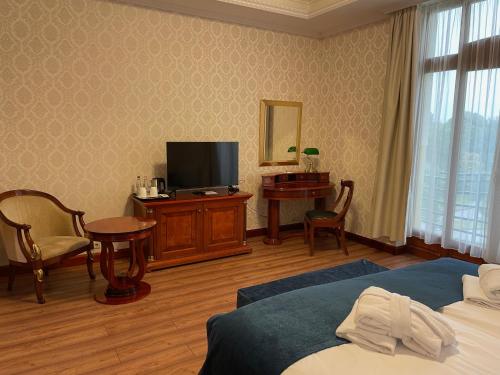 2 twin beds