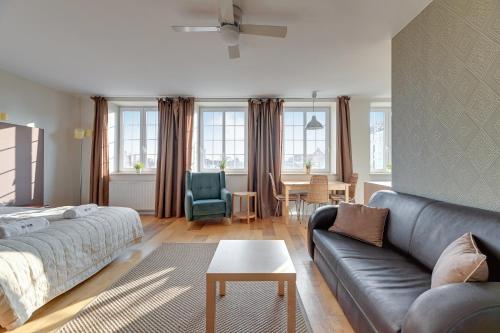 Apartments Old Town Targ Rybny - Self Check-in, Parking, River View by Noclegi Renters