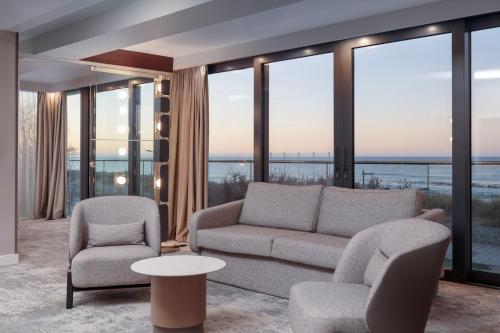 Two-Bedroom Apartment with Sea View