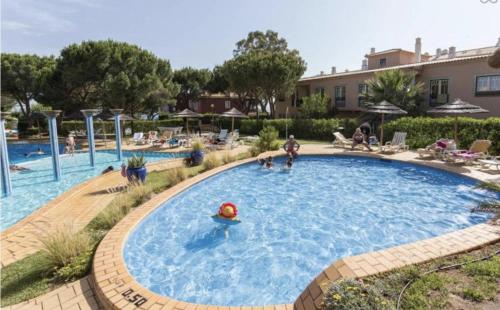 Host Wise - Wonderful Flats with Pool, Albufeira