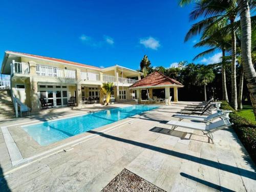 Villa Rubí ,lujosa Villa en Punta Cana