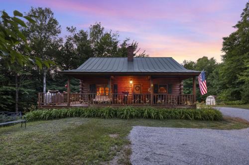 外部景觀, Lakefront Log Cabin on 2 acres in 安特里姆 (NH)