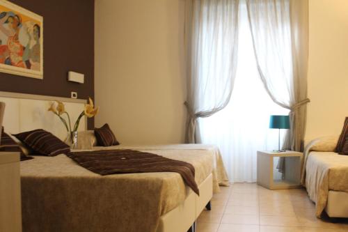 Artemisia Palace Hotel - image 2