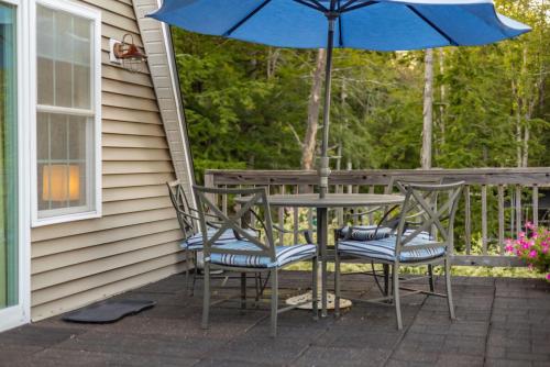 景觀, Highland Lake Waterfront Cabin in 安特里姆 (NH)
