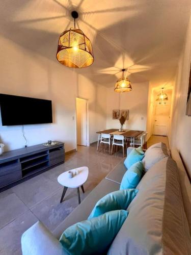 Moderno, lujoso y centrico departamento av belgrano 3 habitaciones y 3 baños - Bonavista Rentals