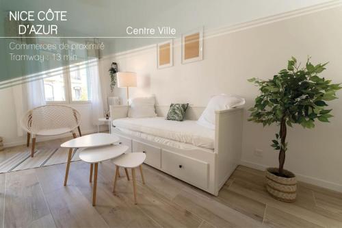 PF1 Studio terrasse, Centre, Proche Tramway