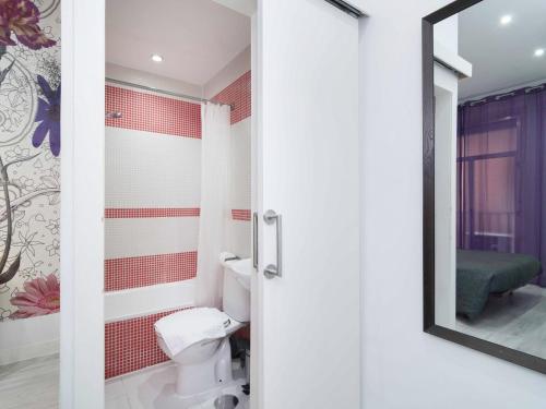 Hostal Foster - image 11