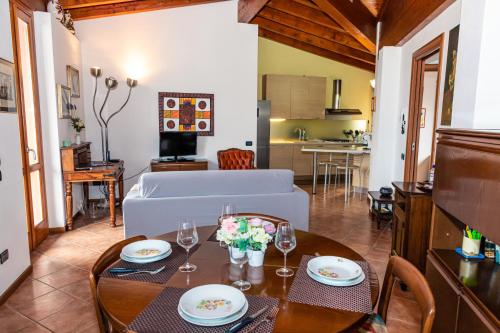 Konyha, Casa di Argo Vista Lago in Paratico