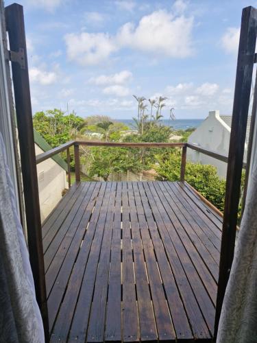 Spiros Beach Haven – khách sạn tại Port Edward