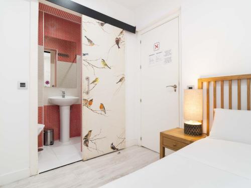 Hostal Foster - image 9