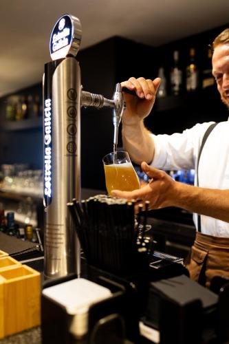 Acevi Villarroel - image 3