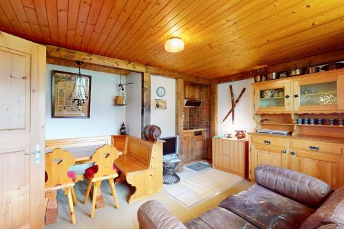 Ferienchalet Seeblick in Cresuz