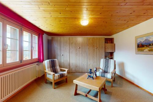 Ferienchalet Seeblick in Cresuz