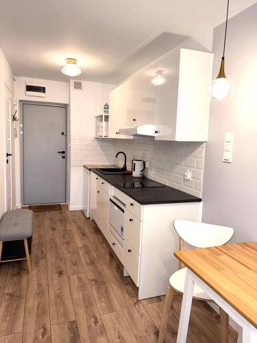 Studio in the Center - Prime Location, Warsaw (photo 8)