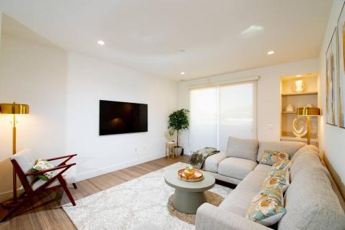 New Modern 3BR 3BA Apt in Central Los Angeles with Rooftop & Parking, Los Angeles (foto 4)