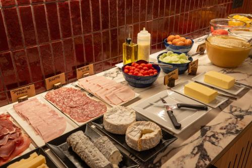 Novotel Nantes Centre Bord de Loire - image 2