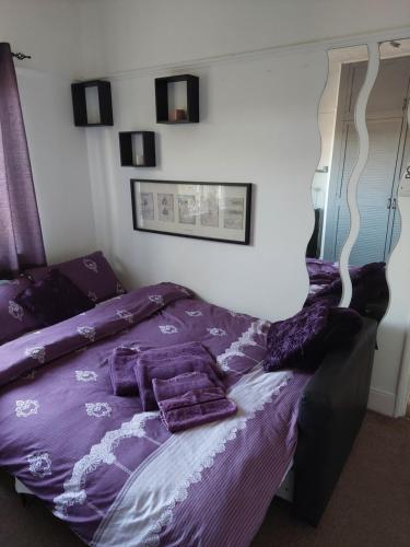 wygodny pokoj jednoosobowy 5