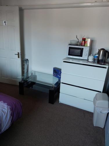 wygodny pokoj jednoosobowy 2