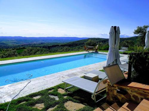 Villa i Quercioli, Siena Chianti estate, Private Heated Pool, breathtaking view, Castelnuovo Berardenga