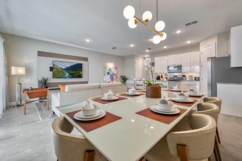 Dream Disney Getaway Private Pool Hot Tub Games Room. Book Now FVR 60 in Orlando, USA