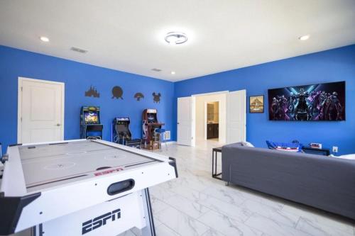 Dream Disney Getaway Private Pool Hot Tub Games Room. Book Now CG 3432 in Kissimmee, USA