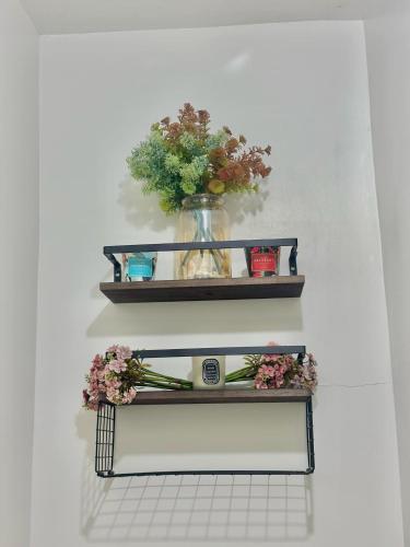 DandD's Place Studio Unit 1 with Free Netflix DandD's Place Studio Unit 1 with Free Netflix