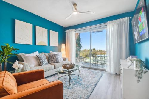 Fabulous Golf and Marina Community Condo in Burnt Store Marina (FL)