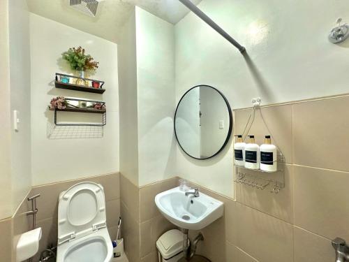 DandD's Place Studio Unit 1 with Free Netflix DandD's Place Studio Unit 1 with Free Netflix