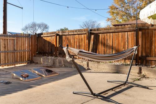 5BD Near Downtown - Movie Theater & BBQ Backyard in Westminster, USA