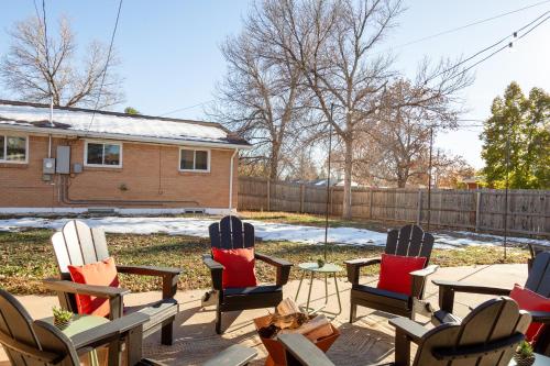 5BD Near Downtown - Movie Theater & BBQ Backyard in Westminster, USA