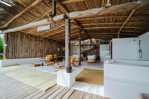 Gyógyfürdő, Dune Boutique Hotel located at the party zone in Tulum