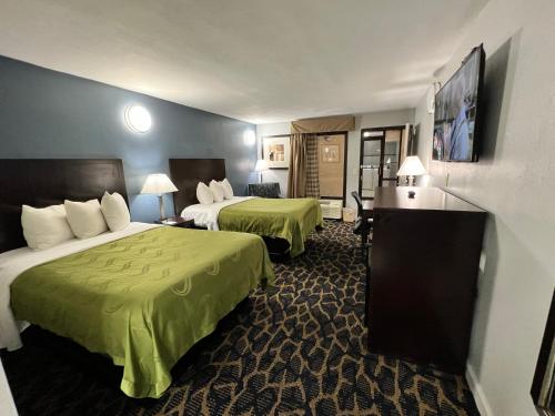 Blues Traveler Inn Hotel