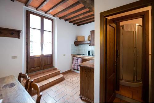 Charming Studio with Shared Pool in Loro Ciuffenna