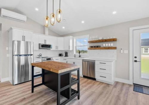 Escape From Life in Bedeque (PE)