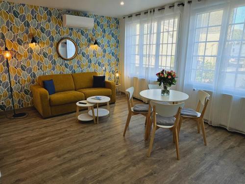 Facilities, Logis Loire Hotel - Les Cocottes Restaurant in Les Rosiers-sur-Loire