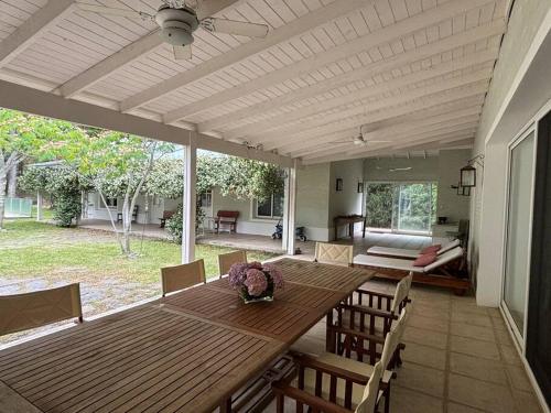 Espectacular Casa en Barrio Privado El Faro, 5 suites independientes in Colonia Esterella