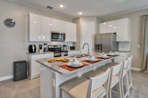 Dream Disney Getaway Private Pool Themed Bedrooms. Book Now FVR 62 in Orlando, USA